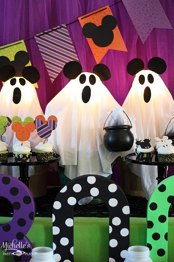 Halloween mickey 2024 mouse decorations