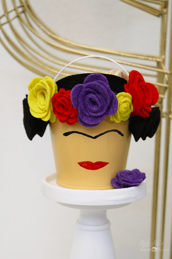 frida party favor